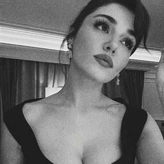 Логотип @isteriim - İ𝕤𝕥𝕖𝕣𝕚𝕚𝕞🖤✈️🕊️