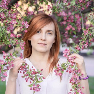 Логотип @istorii_nadin - 🪴НадИн. Истории со смыслом
