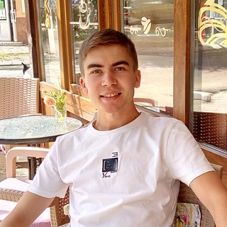 Логотип @it_repetytor - 👉 Дмитро - 🚀 IT Репетитор!