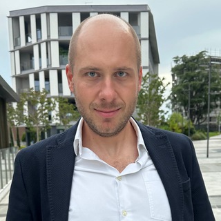 Логотип @italy_realestate_wow - Недвижимость в Италии | RE/MAX | Italia