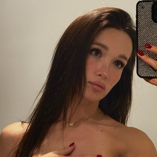 Логотип @itsellieleen - Ellie Leen 💋