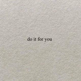 Логотип @itsyourrbabe - babé