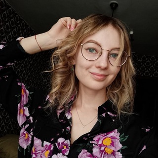 Логотип @itsyourreflection - твое отражение