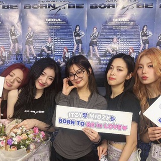 Логотип @itzysuniverse - 🔴 ITZY's Universe ⚫️