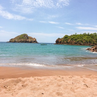 Логотип @iviaggidiolli - I viaggi di Olli🌍🛩️