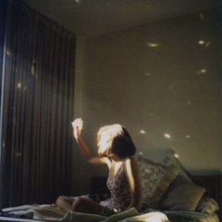 Логотип @iwantmanycoffee - заблудился во сне