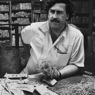 Логотип @iziii_money - Izi Money