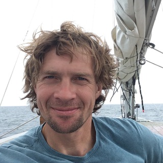 Логотип @izmylife - Илья Измайлов