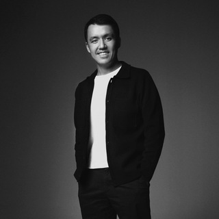 Логотип @izzatonair - Digital Topchan | Izzat Shukurov