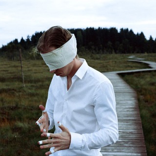 Логотип @j_ray404 - Радио сейчас уже больше не слушают.