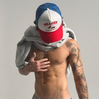 Логотип @jadenisahossler - JADEN HOSSLER 🖤