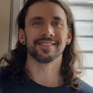 Логотип @jakov_svr - книжная рефлексия якова +