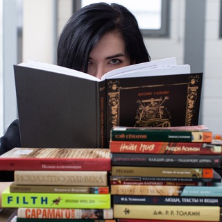 Логотип @janereadschat - Книжный клюб