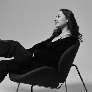 Логотип @janny_life - в ритме мегаполиса