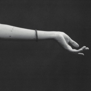 Логотип @jb_eliara - hello i love you