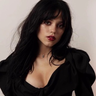 Логотип @jennaortegarus - Дженна Ортега (Jenna Ortega)