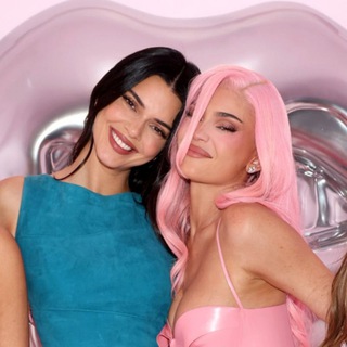 Логотип @jennersmafia - KENDALL & KYLIE JENNER