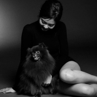 Логотип @jensiss - Jennie is