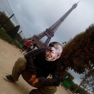 Логотип @jesuisravchan - Бомжи в Париже