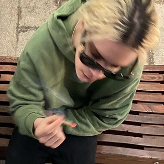 Логотип @jfjfjficjf - gif b