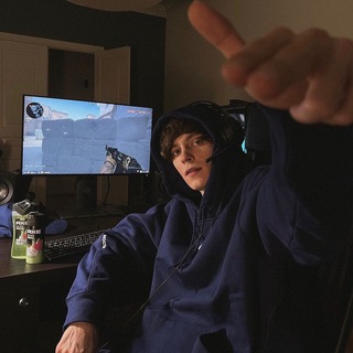 Логотип @jjsduuxhx - it.buda Chat🇺🇦