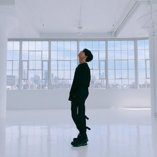 Логотип @jkarxhive - храм чонгука