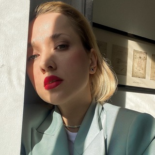 Логотип @joy_happens - JOY Happens