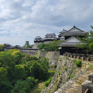 Логотип @jpinmyeyes - Япония моими глазами