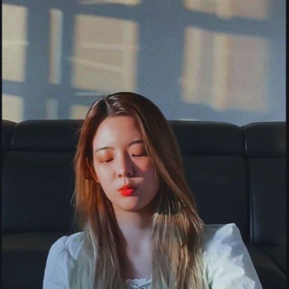 Логотип @jrnniexxq_chat - Айдол бол