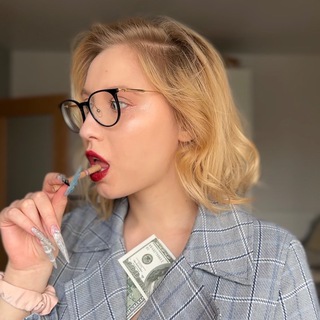 Логотип @juliaasway - Клиника контента 🩺💅