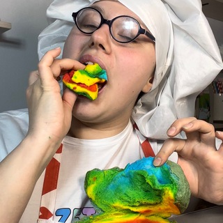 Логотип @juliabig - Юля Лакомка