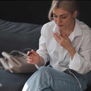 Логотип @juliadadali - Julia Dadali