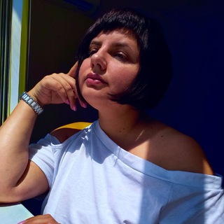 Логотип @juliaimka - Ироничная дама