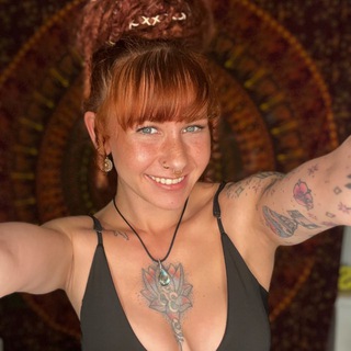 Логотип @juliajuiceoffi - Luna_Luxx