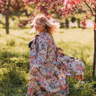 Логотип @juliao_life - Канал Юлии Шевельчинской