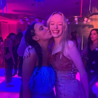 Логотип @juliaskx - 𝗰𝗲𝗹𝗲𝗯𝗿𝗶𝘁𝘆 𝗰𝘂𝘁𝘀 𝗳𝗼𝗿 𝘂❤️‍🩹