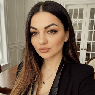 Логотип @juliawhitephotographer - Фотограф Юля Белая