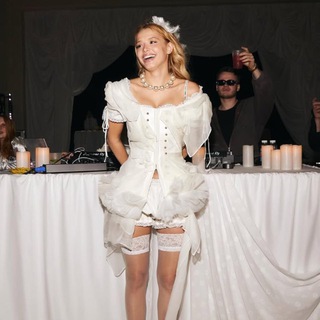 Логотип @juliaxmears - juliaxmears