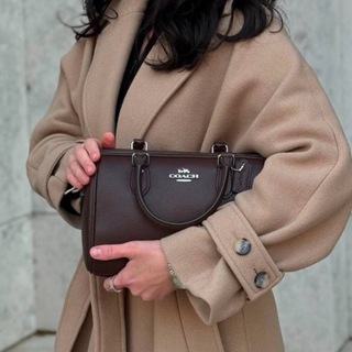 Логотип @juliebuyer - Юлия // Байер & Бренды из США и Европы