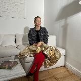 Логотип @julirazina - juli.razina