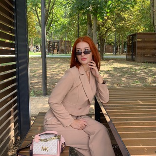 Логотип @julls_team - Julls_t.e.a.m