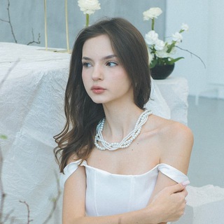 Логотип @julluree - с любовью, джул