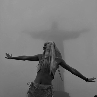 Логотип @julvrlqq - julvrlq ориги🪽