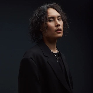 Логотип @juneruslan - JUNE in LA