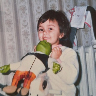 Логотип @junnnchiii - окей, кари