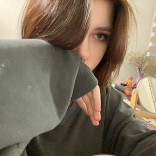 Логотип @jywyr - ваша любими женщина