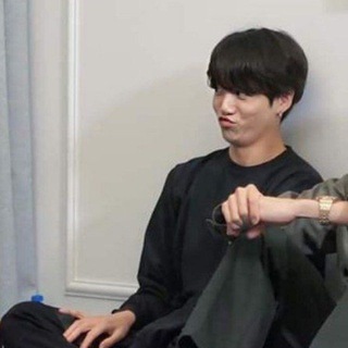 Логотип @k_pop_memes - *BTS_МЕМЫ*