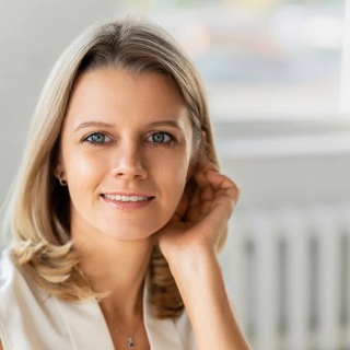 Логотип @kakmaslova - «Как» по Масловой