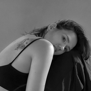 Логотип @kakpriruchitlva - Свободный вектор