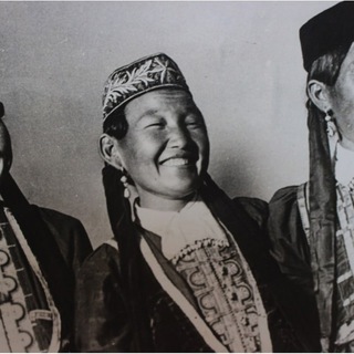 Логотип @kalm_routes - Актуальные маршруты выезда за границу | Калмыкия